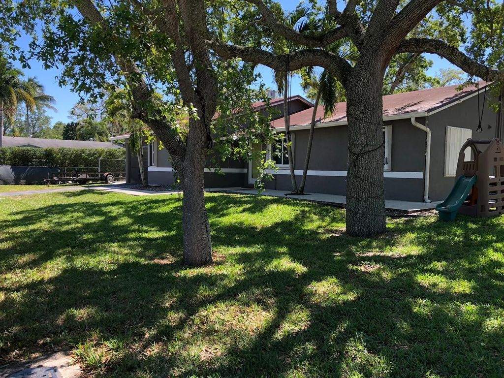 2608 Sw 45th Street, Dania Beach