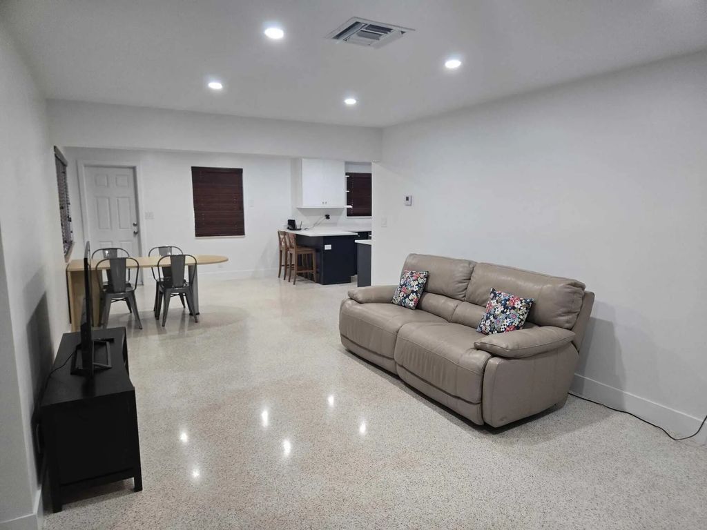 1140 Sw 32nd Street, Fort Lauderdale
