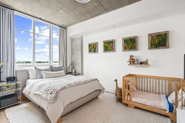 5 of 78 - 300 S Australian Avenue #unit 425, West Palm Beach, FL