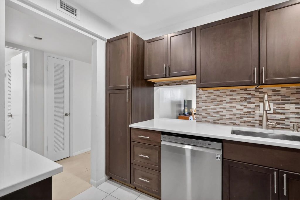 2615 Ne 1st Court #201, Boynton Beach