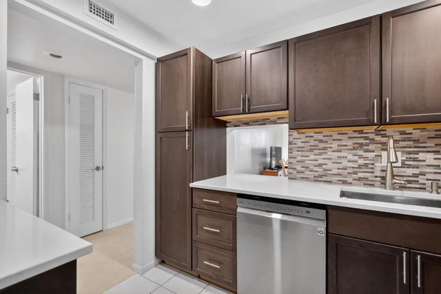 2615 Ne 1st Court #201, Boynton Beach
