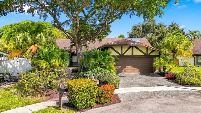3 of 30 - 521 Nw 78th Way, Plantation, FL