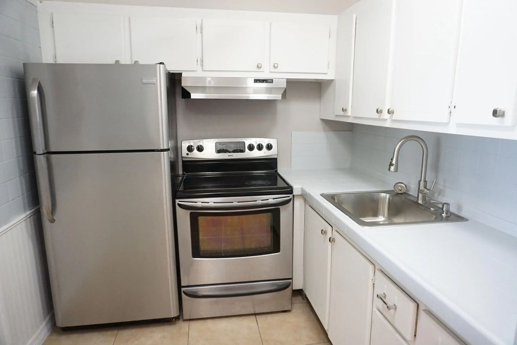 89 Cambridge D, West Palm Beach