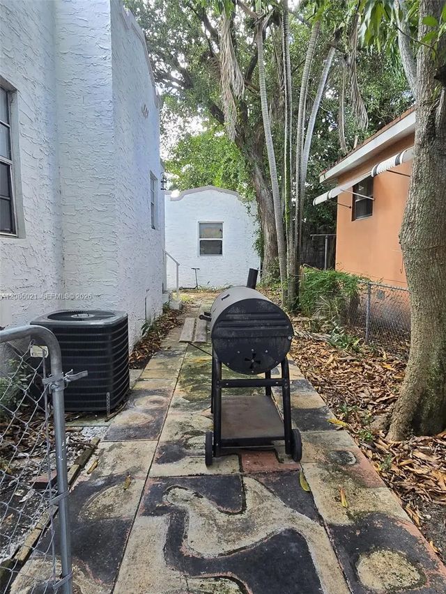 3 of 14 - 1250 Nw 55th Street, Miami, FL