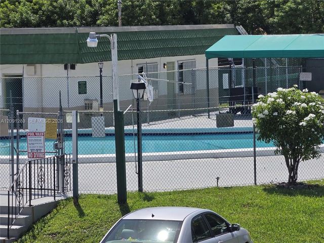 2 of 34 - 20210 Ne 2nd Avenue #v30, Miami Gardens, FL