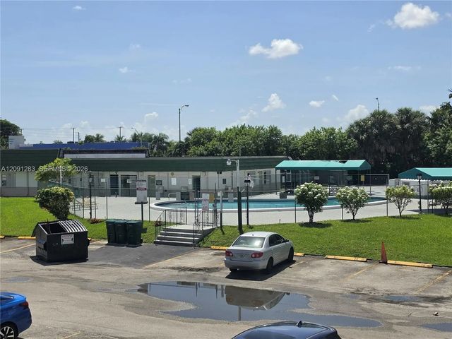 3 of 34 - 20210 Ne 2nd Avenue #v30, Miami Gardens, FL