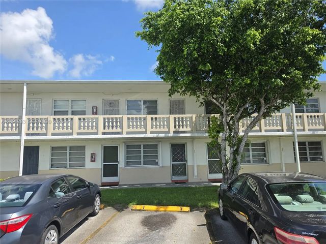 5 of 34 - 20210 Ne 2nd Avenue #v30, Miami Gardens, FL