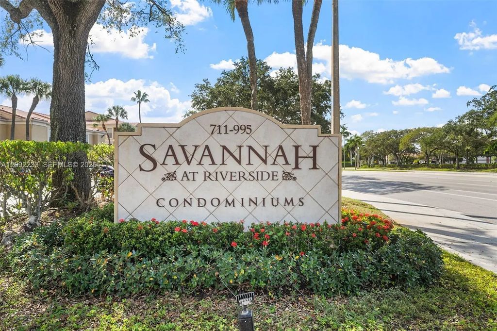 733 Riverside Drive #1210, Coral Springs