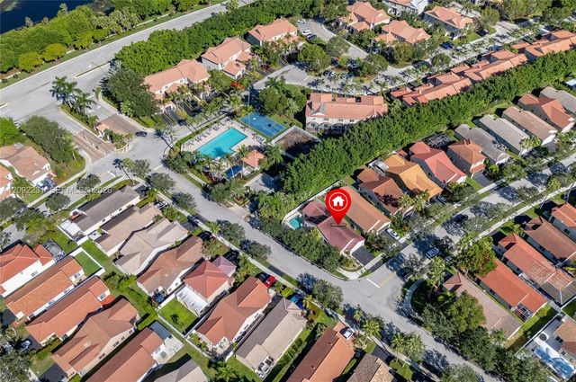 4 of 36 - 890 San Remo Drive, Weston, FL