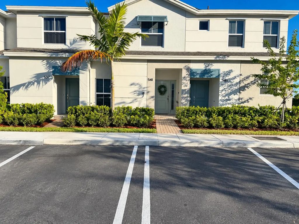 541 Ne 1st Drive, Florida City