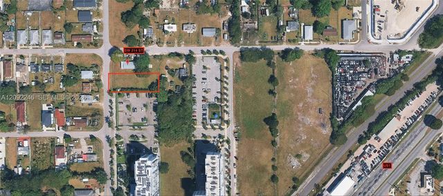 3 of 4 - 11892 Sw 214 Street, Miami, FL