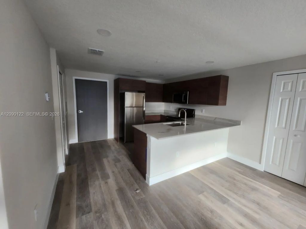 4424 S Texas Avenue #309, Orlando
