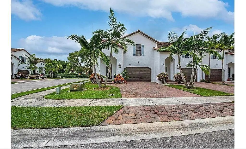 3199 Santa Catalina Place, Greenacres