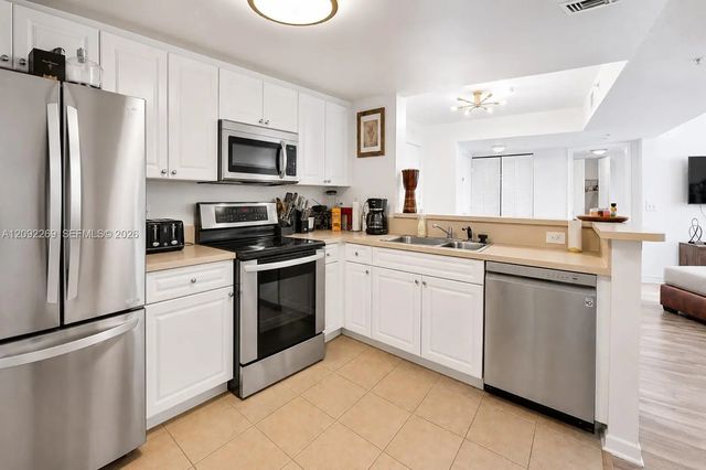 4 of 21 - 520 Se 5th Avenue #1308, Fort Lauderdale, FL