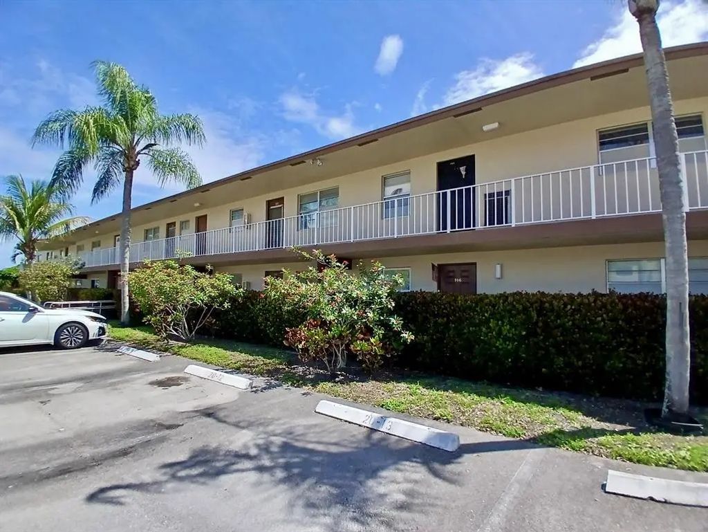 7400 Nw 5th Place #105, Margate