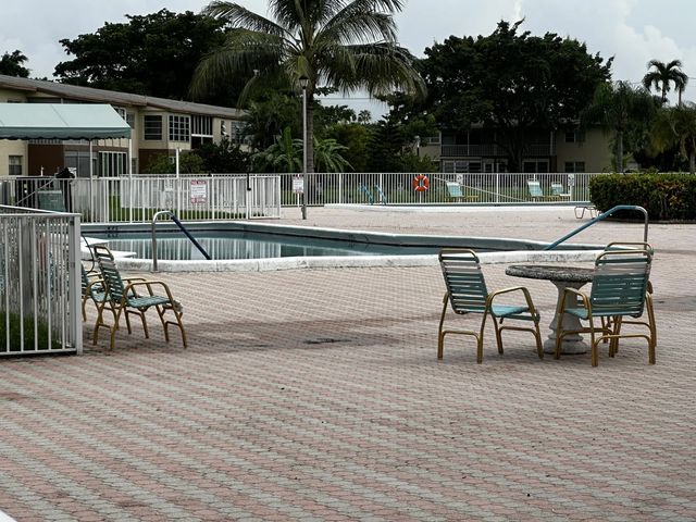 4 of 17 - 7400 Nw 5th Place #105, Margate, FL