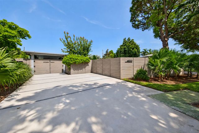 3 of 41 - 4850 Ne 5th Avenue, Oakland Park, FL