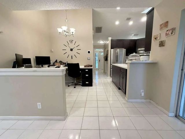 4 of 13 - 4555 Nw 88th Terrace, Coral Springs, FL