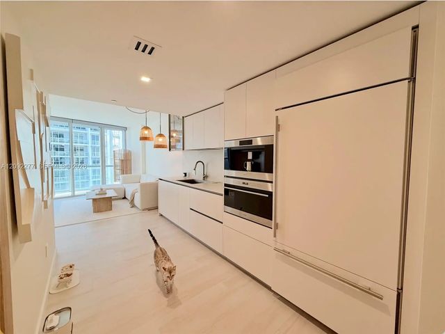 5 of 39 - 495 Brickell Avenue #5106, Miami, FL