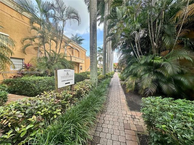 3 of 15 - 18111 Nw 68th Avenue #f203, Hialeah, FL