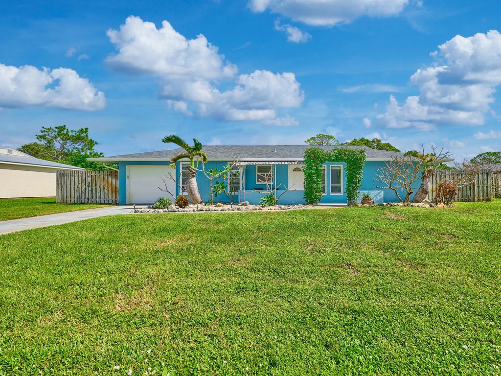 1341 Se Mohave Street, Port St. Lucie
