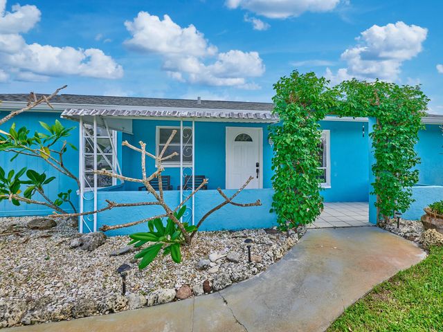 5 of 65 - 1341 Se Mohave Street, Port St. Lucie, FL