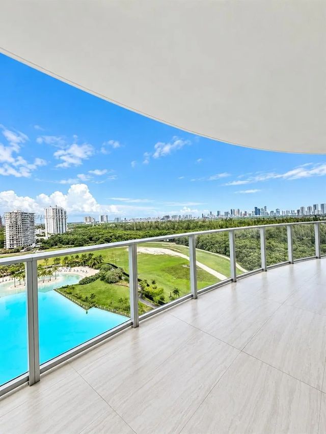 2 of 40 - 2411 Laguna Circle #1111, North Miami, FL