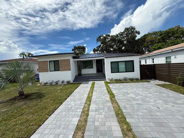 4 of 43 - 2350 Sw 22nd Avenue, Miami, FL