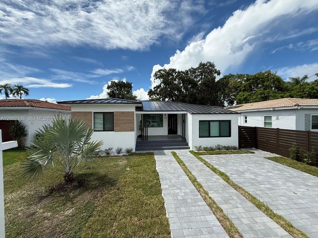 5 of 43 - 2350 Sw 22nd Avenue, Miami, FL