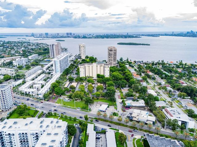 4 of 36 - 11111 Biscayne Boulevard #6b, Miami, FL