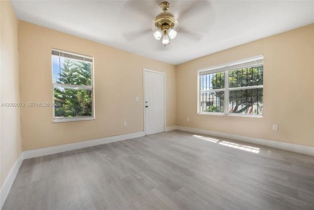 3 of 28 - 569 Sw 5th Street, Miami, FL
