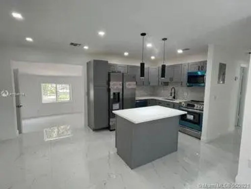 751 Nw 18th Street, Pompano Beach