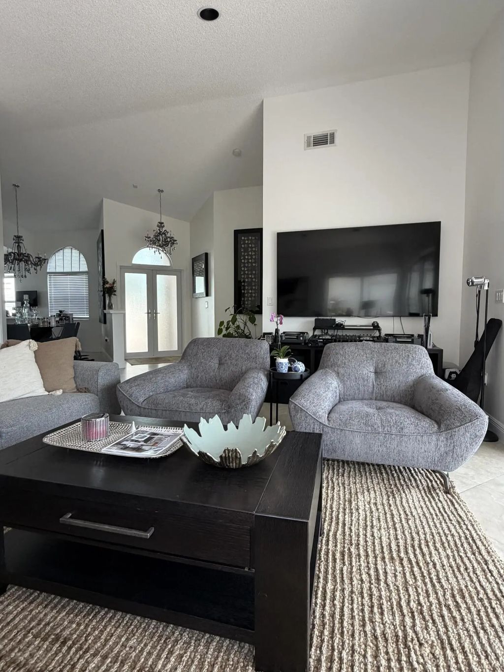 1101 Wilshire Circle E, Pembroke Pines