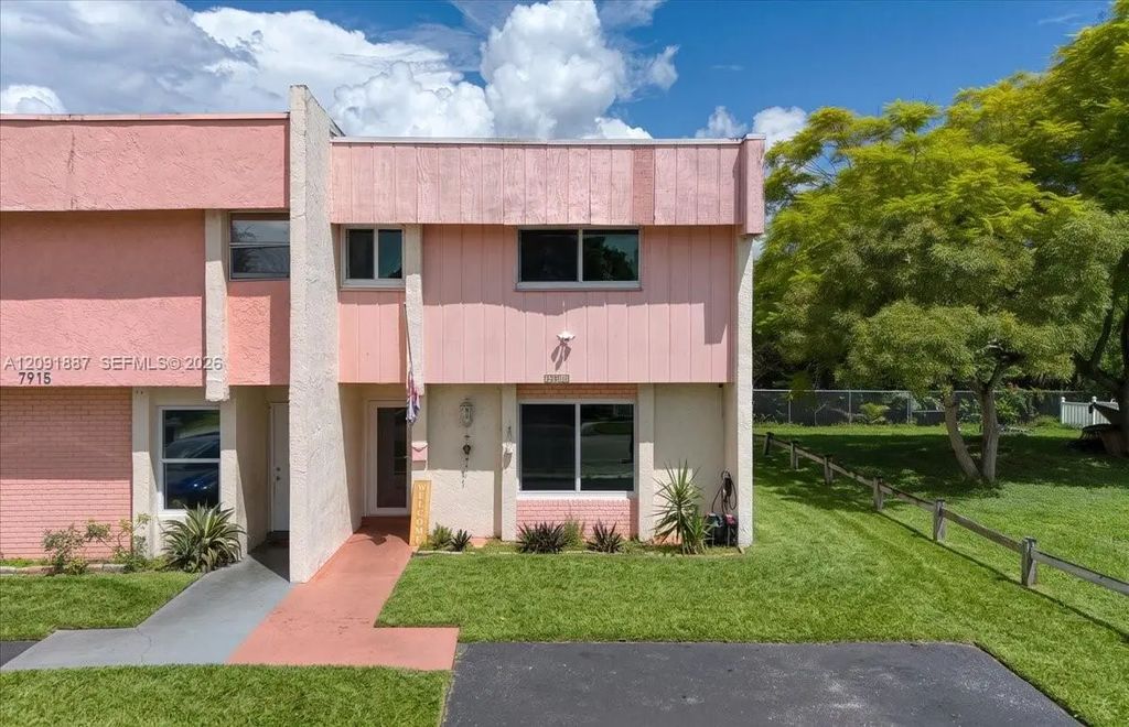 7911 Sw 7th Place, North Lauderdale