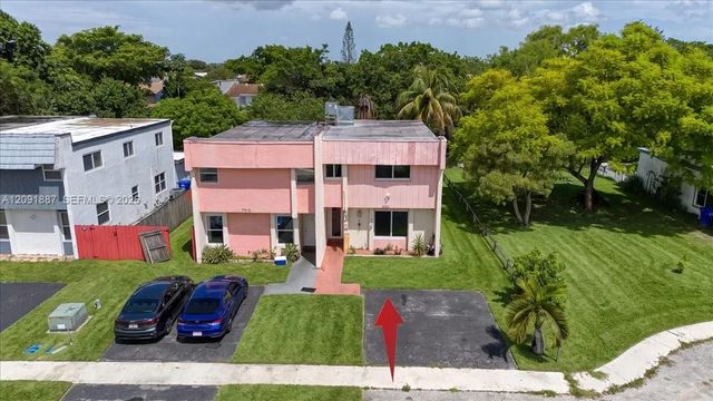 3 of 83 - 7911 Sw 7th Place, North Lauderdale, FL