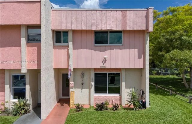 5 of 83 - 7911 Sw 7th Place, North Lauderdale, FL