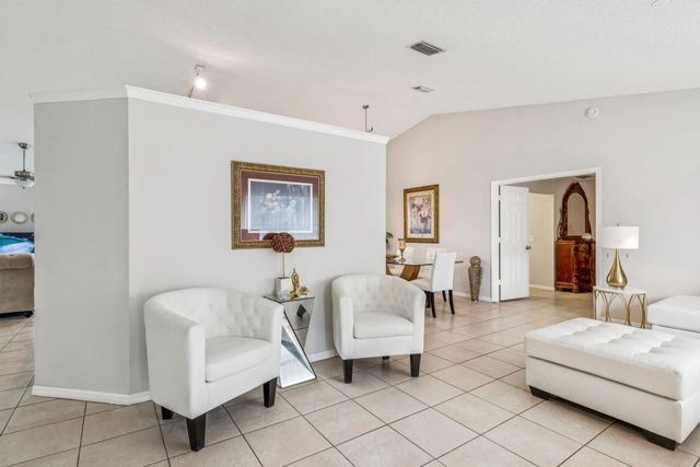 5 of 38 - 791 Sw Hillsboro Circle, Port St. Lucie, FL