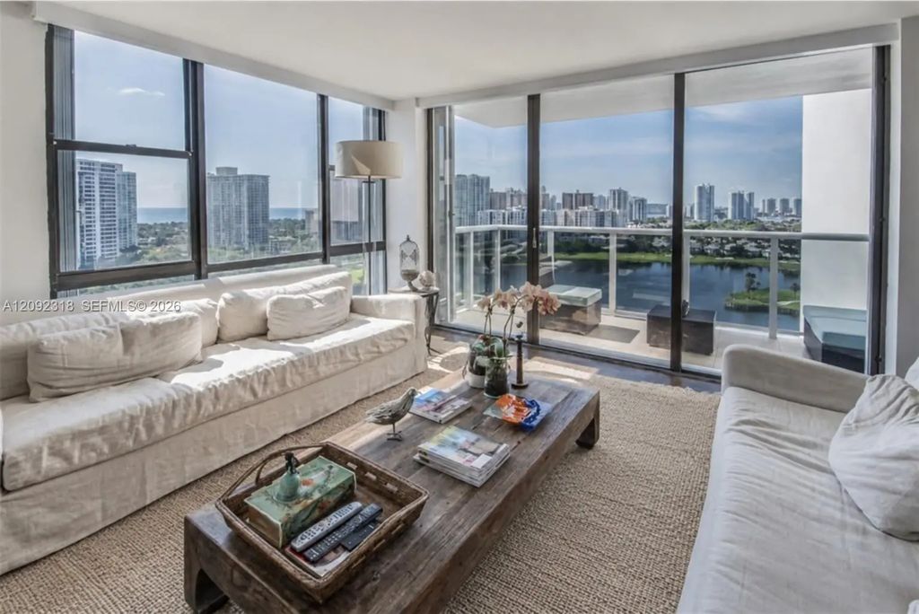 3625 N Country Club Drive #2003, Aventura