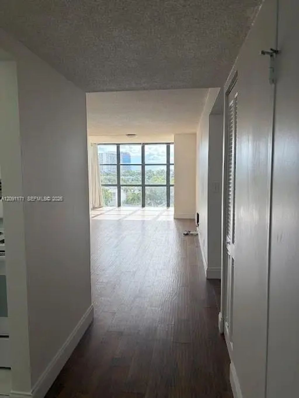 1000 Parkview Drive #605, Hallandale Beach
