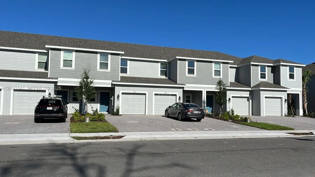 2565 Penguin Boulevard, Davenport