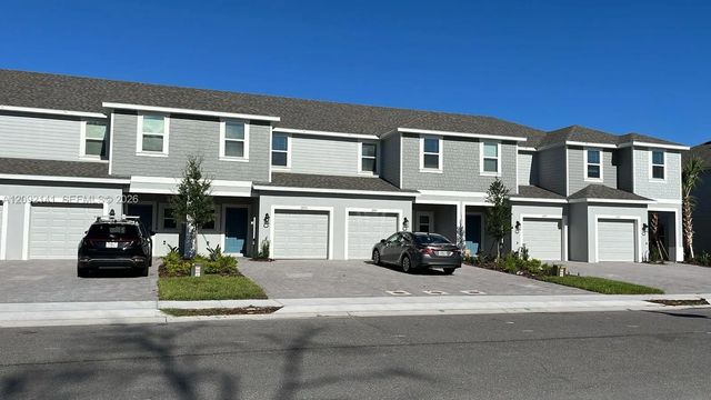 2565 Penguin Boulevard, Davenport