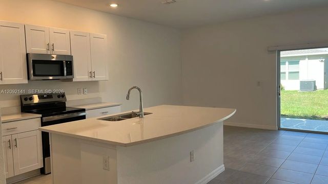 3 of 13 - 2565 Penguin Boulevard, Davenport, FL