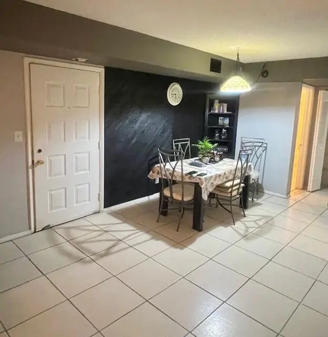 2 of 13 - 2700 Riverside Drive #103, Coral Springs, FL