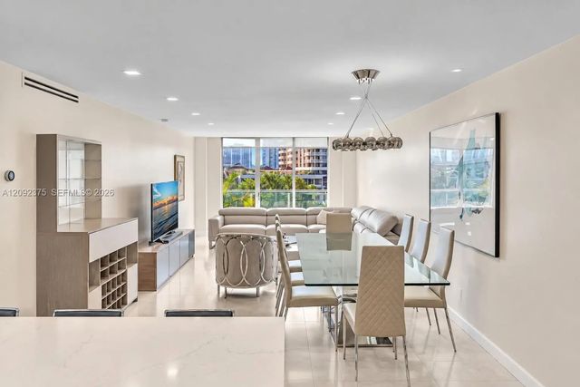 3 of 15 - 19390 Collins Avenue #421, Sunny Isles Beach, FL