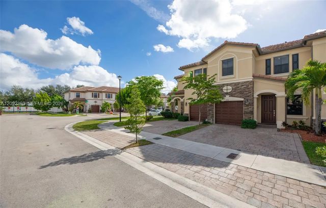 3 of 47 - 3316 W 91st Terrace, Hialeah, FL