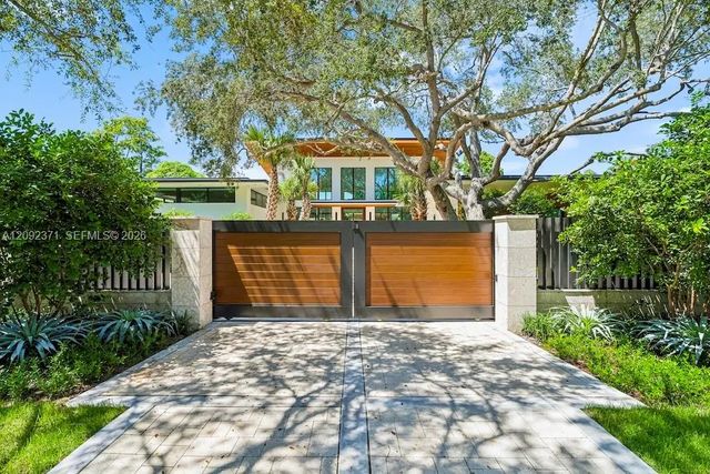 2 of 102 - 12250 Sw 62nd Avenue, Pinecrest, FL