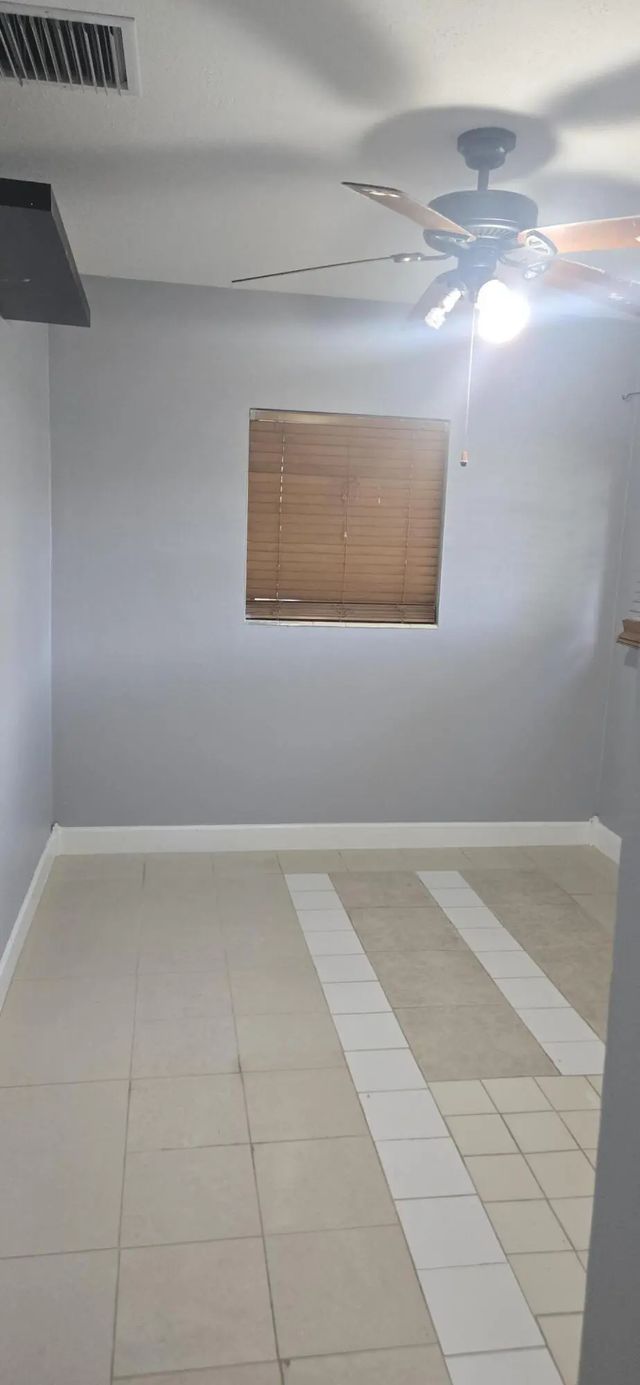 5 of 34 - 1408 W Broome Street, Lantana, FL