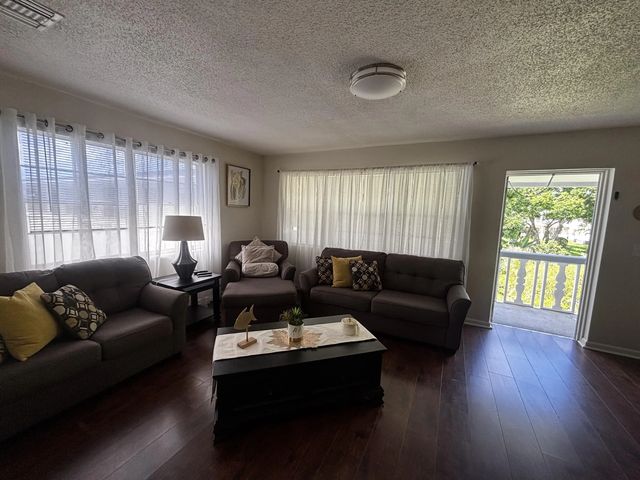 363 Sheffield O, West Palm Beach