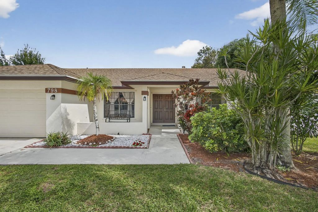 798 Blueberry Drive, Wellington