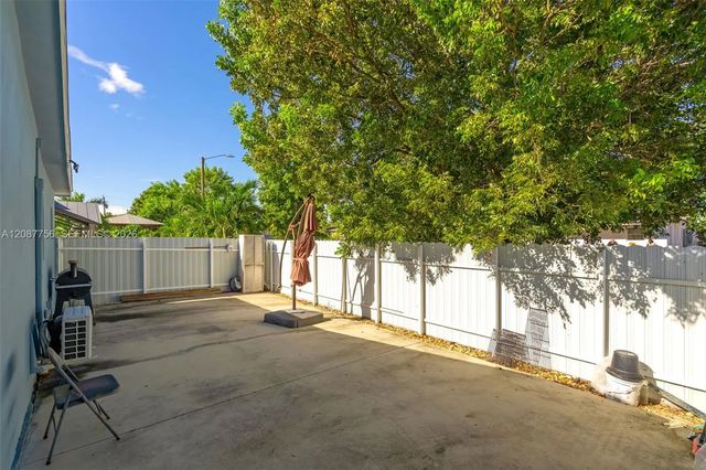 4 of 37 - 4522 Nw 204th Street, Miami Gardens, FL